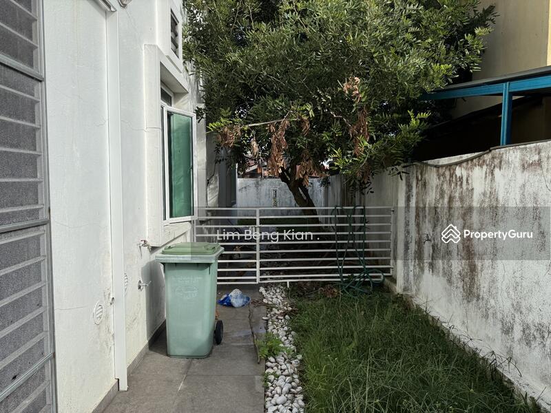 For Sale - Double storey bungalow kampung baru Balakong