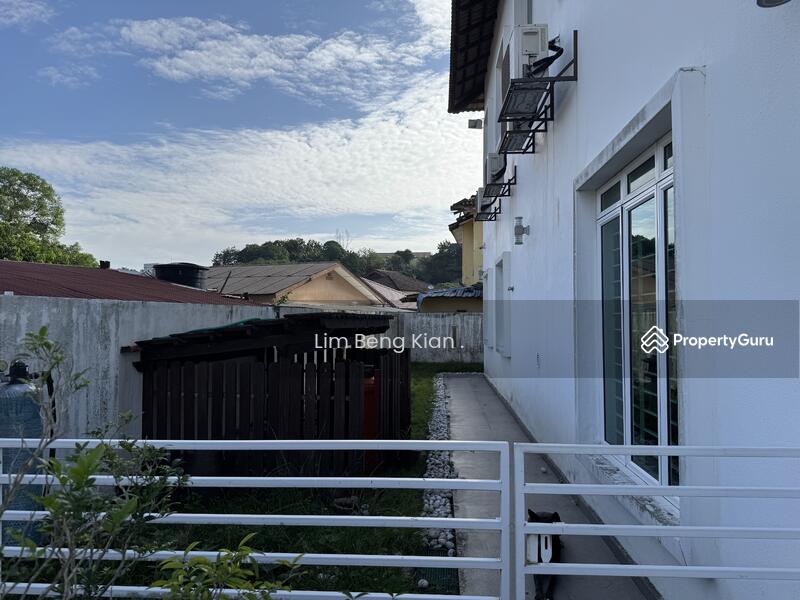 For Sale - Double storey bungalow kampung baru Balakong