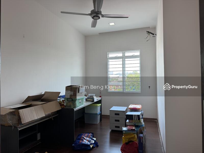 For Sale - Double storey bungalow kampung baru Balakong