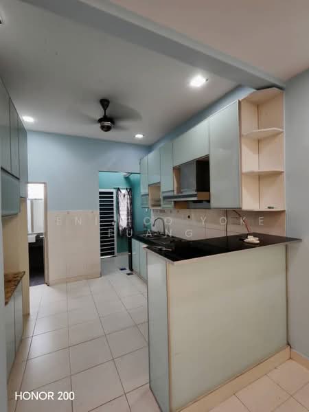 2-storey Terraced House for Rent in Bandar Bukit Raja (Klang) - Veni Foo Yoke Fuang - Kitchen - PropertyGuru.com.my