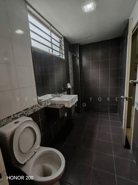 2-storey Terraced House for Rent in Bandar Bukit Raja (Klang) - Veni Foo Yoke Fuang - Bathroom - PropertyGuru.com.my