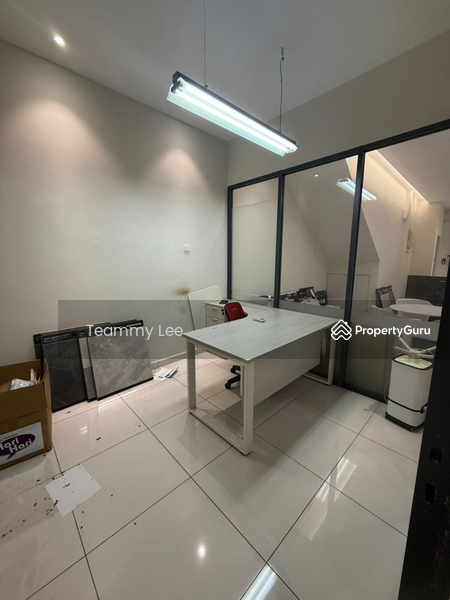 For Sale - 3sty With Basement Shop Office Mainroad Bandar Mahkota Cheras