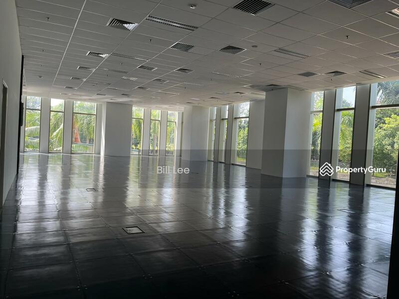 SPACIOUS OFFICE