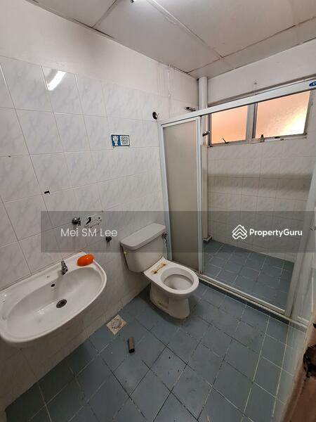 Taman Bukit Permai, Bandar Sg Long Bathroom