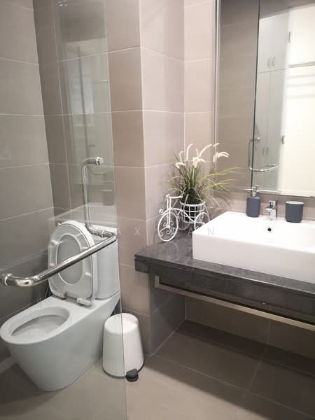 Servis Apartment untuk Disewa di Tropicana Gardens - Max Tan - Bathroom - PropertyGuru.com.my