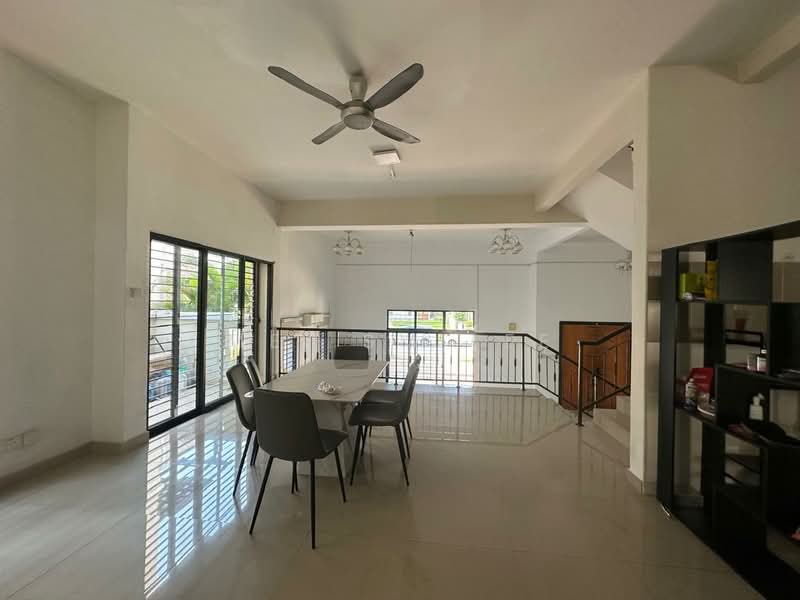 Semi-Detached House for Sale in Taman Bukit Prima (Cheras) - Mei SM Lee - The Peak, Taman Bukit Prima, Cheras Living Room - PropertyGuru.com.my