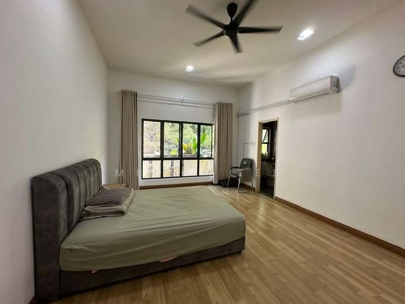 Semi-Detached House for Sale in Taman Bukit Prima (Cheras) - Mei SM Lee - The Peak, Taman Bukit Prima, Cheras Bedroom - PropertyGuru.com.my