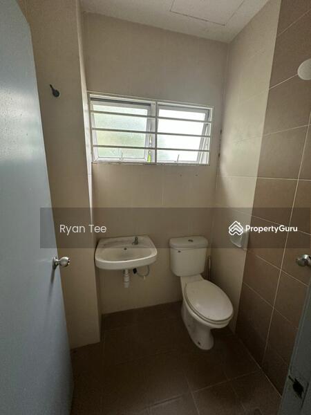 Semi-Detached House for Rent in Bandar Saujana Putra (Tanjong Duabelas) - Ryan Tee - PropertyGuru.com.my