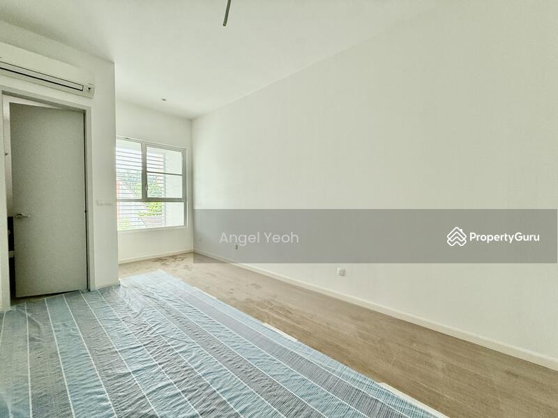 For Sale - Emerald Hill