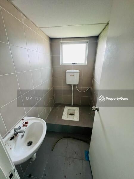 For Rent - END LOT The Reef @ Rawang Office
