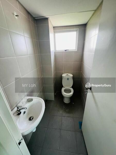 For Rent - END LOT The Reef @ Rawang Office