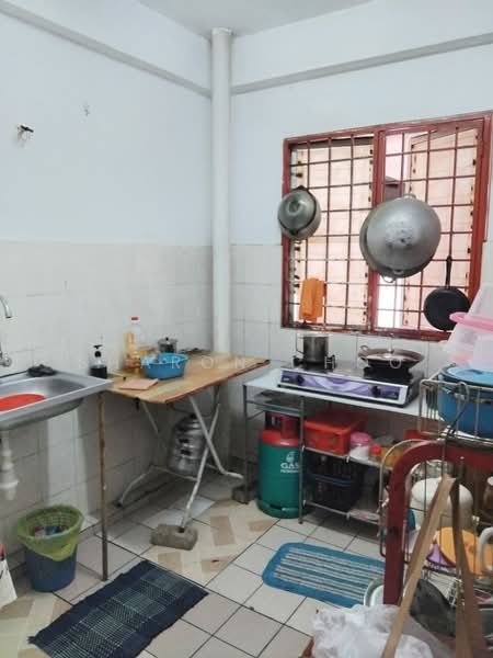 Pangsapuri untuk Dijual di Meranti Apartment - Sharon Choo - Kitchen - PropertyGuru.com.my