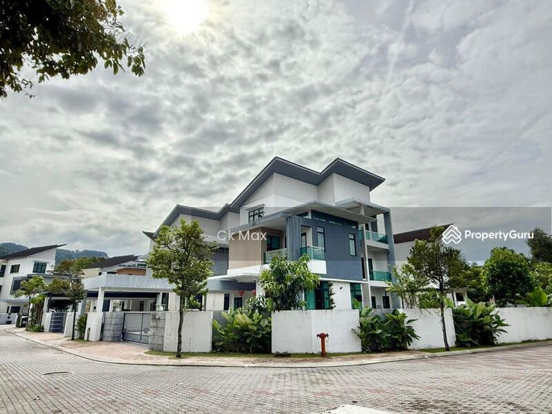 For Sale - 3Sty Bungalow Corner Unit @ Uplands 2, Tambun Ipoh