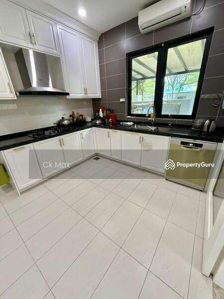 For Sale - 3Sty Bungalow Corner Unit @ Uplands 2, Tambun Ipoh