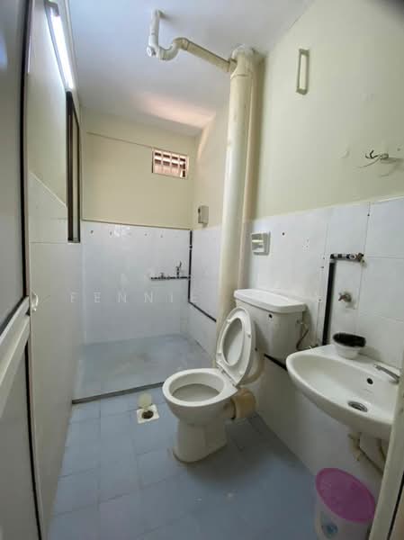 Apartment for Sale at Sri Kenari - Fennie Seow - Bathroom - PropertyGuru.com.my