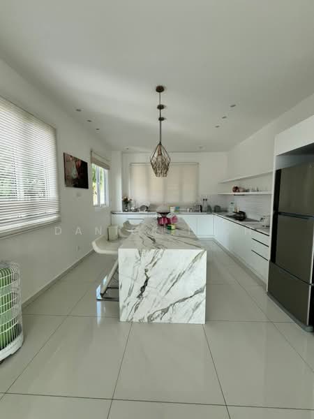 For Rent - Hilltop Villas