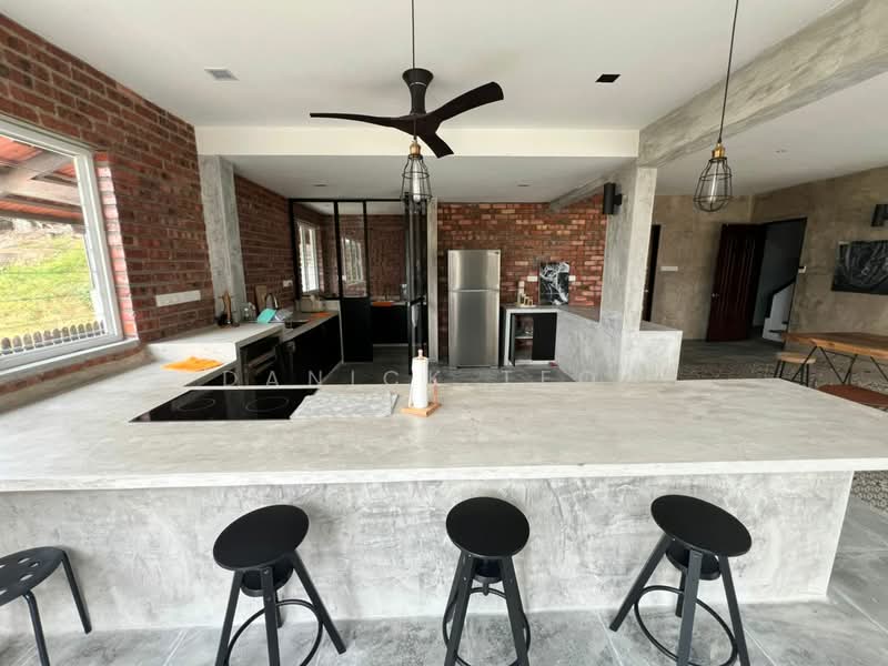 For Rent - Hilltop Villas