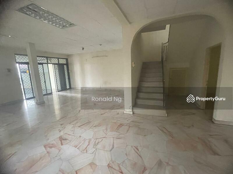 For Sale - 2 Storey Semi Detached Greenlane