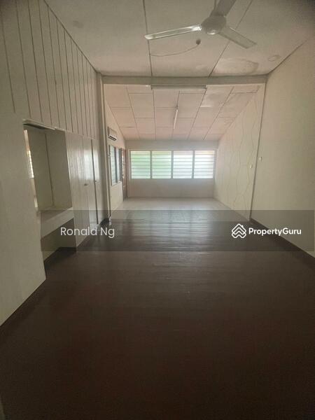 For Sale - 2 Storey Semi Detached Greenlane
