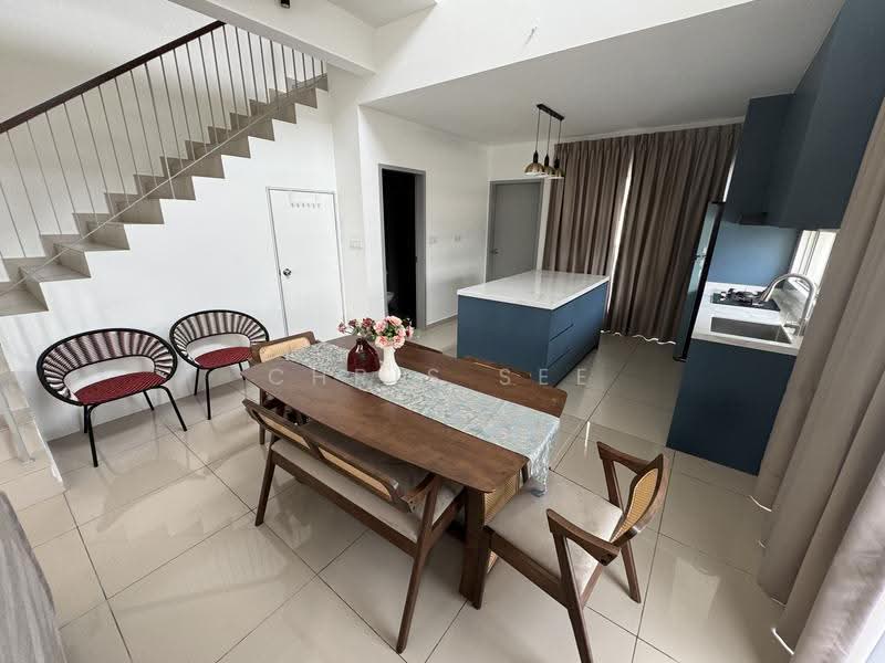 2.5-storey Terraced House for Rent in Bandar Gamuda Gardens (Rawang) - Chris See - Dining Room - PropertyGuru.com.my