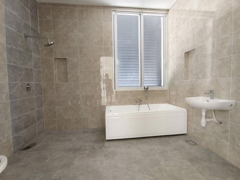 Rumah Banglo untuk Dijual di Taman Kota Permai (Bukit Mertajam) - Lillie Ong - Bathroom - PropertyGuru.com.my