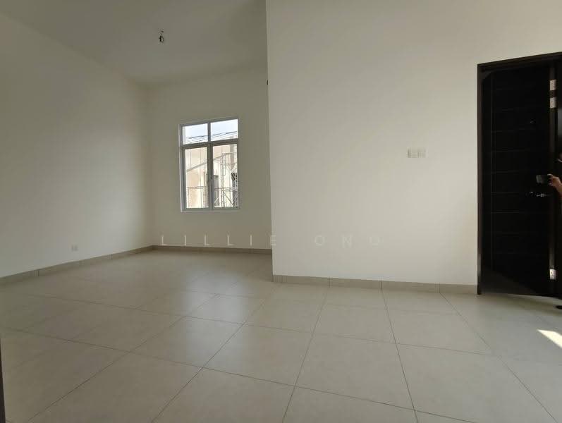 Rumah Banglo untuk Dijual di Taman Kota Permai (Bukit Mertajam) - Lillie Ong - Entrance - PropertyGuru.com.my