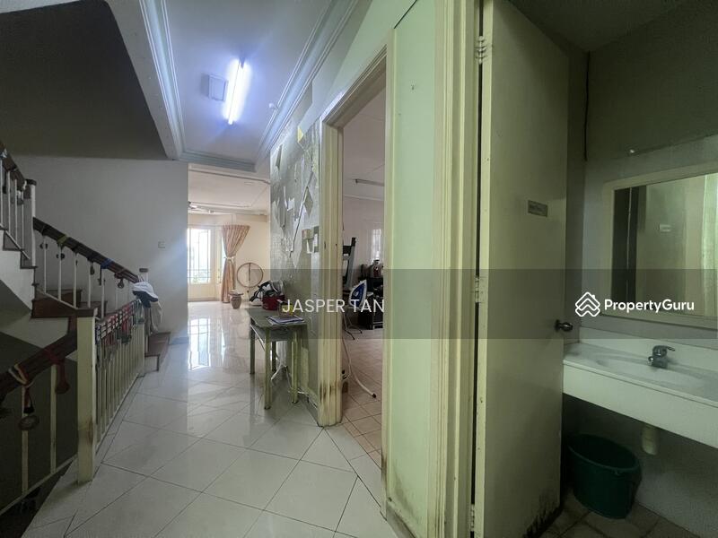 Untuk Dijual - 3.5 Storey Semi-D @ Pinggiran Bukit Segar, KL