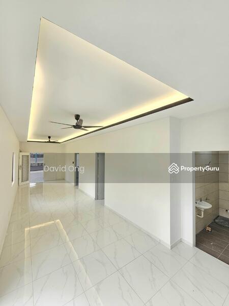 Untuk Dijual - Lima Kedai Single Storey Bungalow