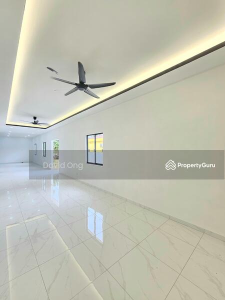 Untuk Dijual - Lima Kedai Single Storey Bungalow