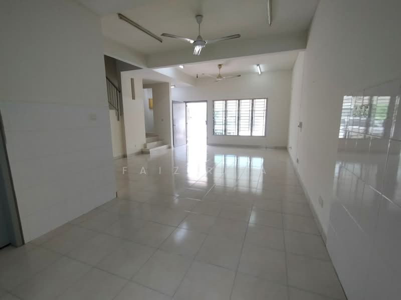 2-storey Terraced House for Sale in Nilai Impian (Nilai) - FAIZ REZA - Living Room - PropertyGuru.com.my