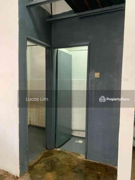 For Rent - Shop at Taman Air Panas