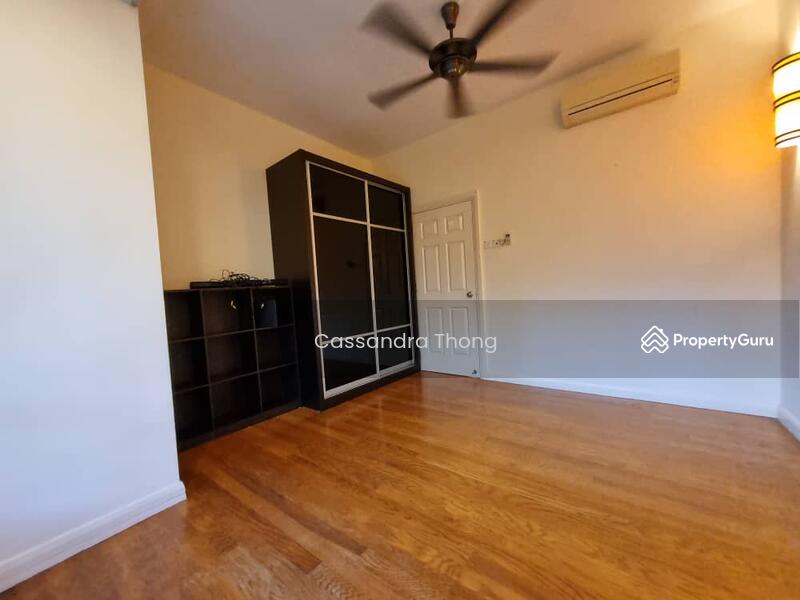 Untuk Dijual - Adora