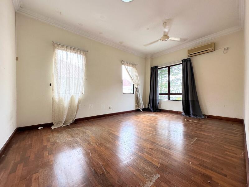 For Sale - Glenmarie Courts