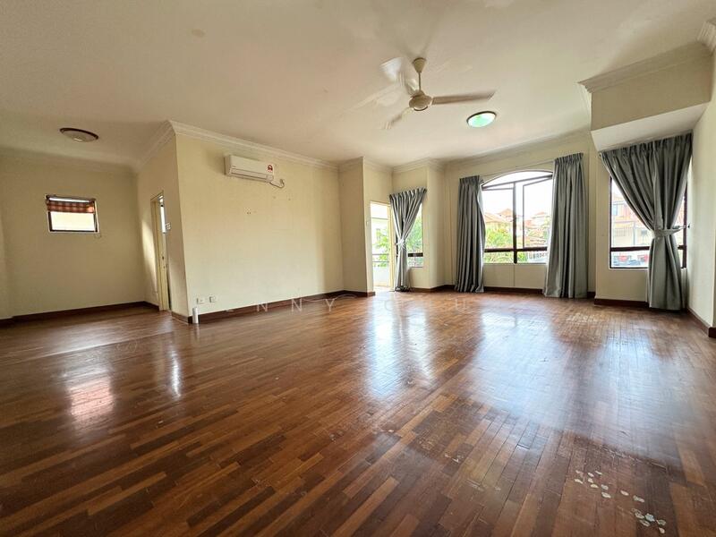 For Sale - Glenmarie Courts