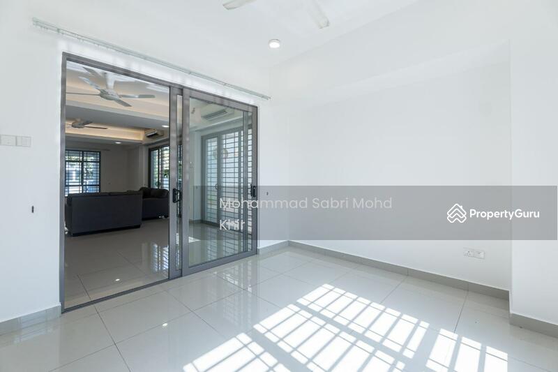 Ground floor sliding door entrance. 