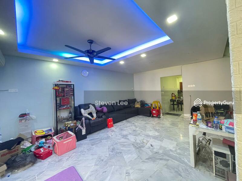 For Sale - [Renovation] 2 Storey Terrace House, Taman Rawang Perdana 1, Rawang