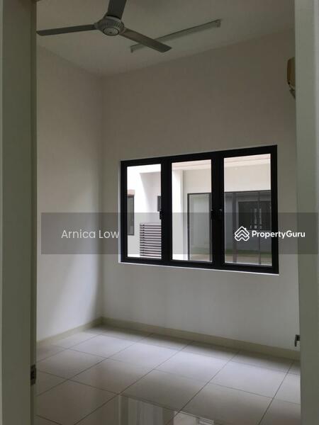 Rumah Bandar untuk Dijual di 16 Sierra (Puchong) - Arnica Low - PropertyGuru.com.my