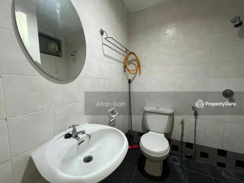 Untuk Dijual - Scotland Villa
