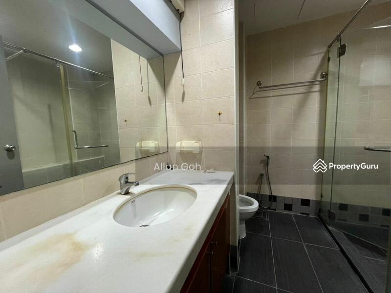 Untuk Dijual - Scotland Villa