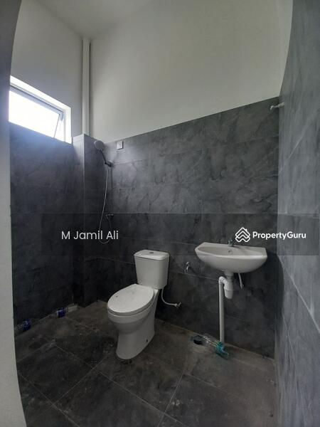Untuk Dijual - parit jawa