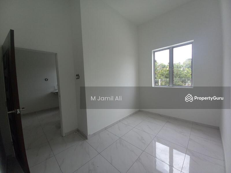 Untuk Dijual - parit jawa