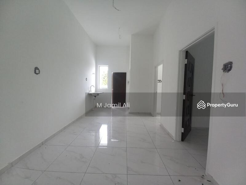 Untuk Dijual - parit jawa