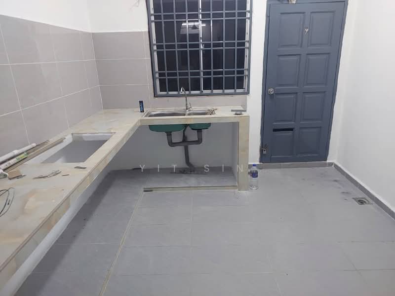 Rumah Teres 2 Tingkat untuk Dijual di Simpang Renggam (Johor) - Yit Sin - Kitchen - PropertyGuru.com.my