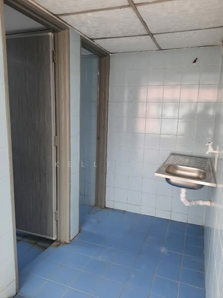 Office for Rent in Bandar Puteri Klang (Klang) - Kelly Teo - Bathroom - PropertyGuru.com.my