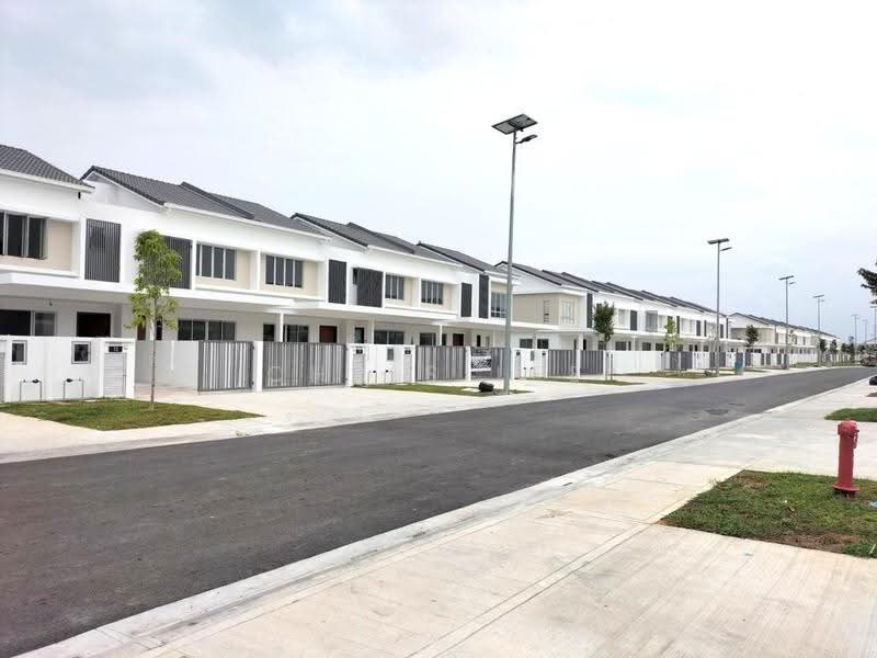 2-storey Terraced House for Rent in Bandar Gamuda Cove (Dengkil) - Chris Lee - Exterior - PropertyGuru.com.my