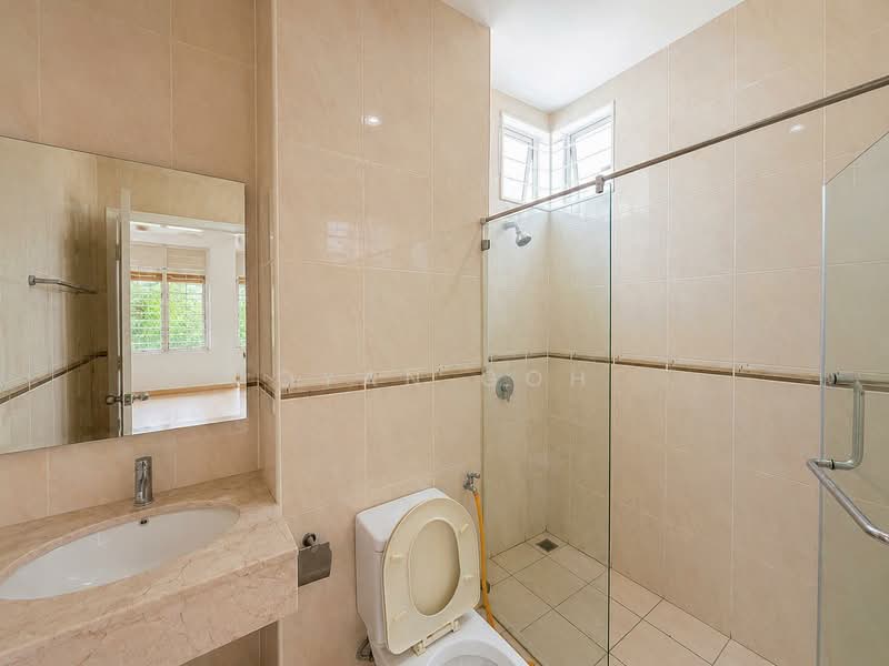 Bungalow House for Sale in Minden Heights (Gelugor) - Qyan Goh - Bathroom - PropertyGuru.com.my