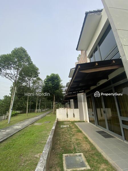 Untuk Dijual - Putrajaya End Lot Unit, Tasik View