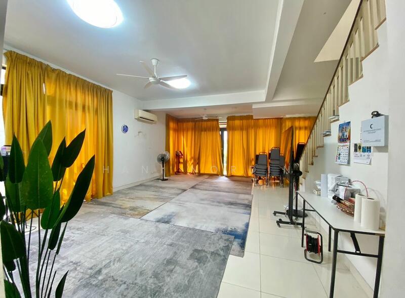 Untuk Dijual - Putrajaya End Lot Unit, Tasik View