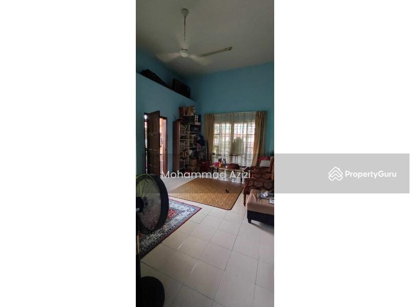 Untuk Dijual - Semi-D house at Perkampungan Indera Sempurna