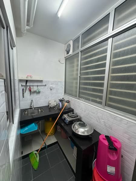 Apartment for Rent at Residensi KepongMas - Yu Kelwis - Kitchen - PropertyGuru.com.my